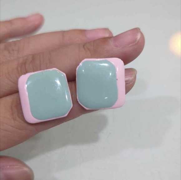 vintage style earrings - Picture 6 of 13